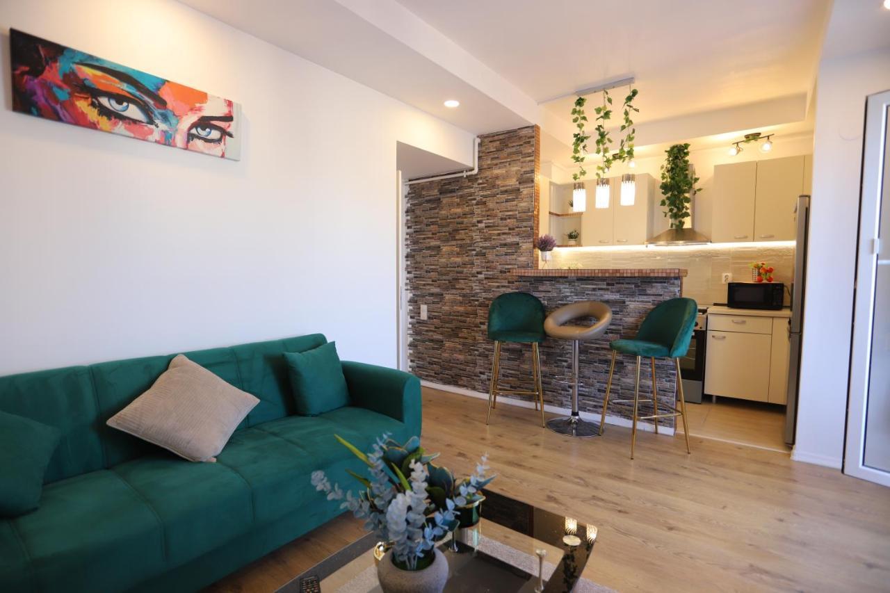 Apartament Beauty Smarald By Cosmopolis Stefanestii de Jos Bagian luar foto