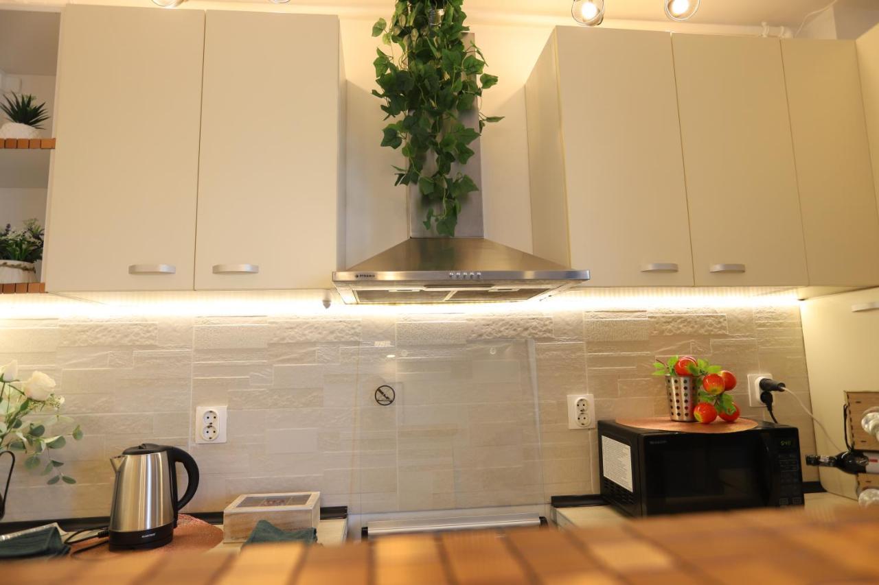 Apartament Beauty Smarald By Cosmopolis Stefanestii de Jos Bagian luar foto